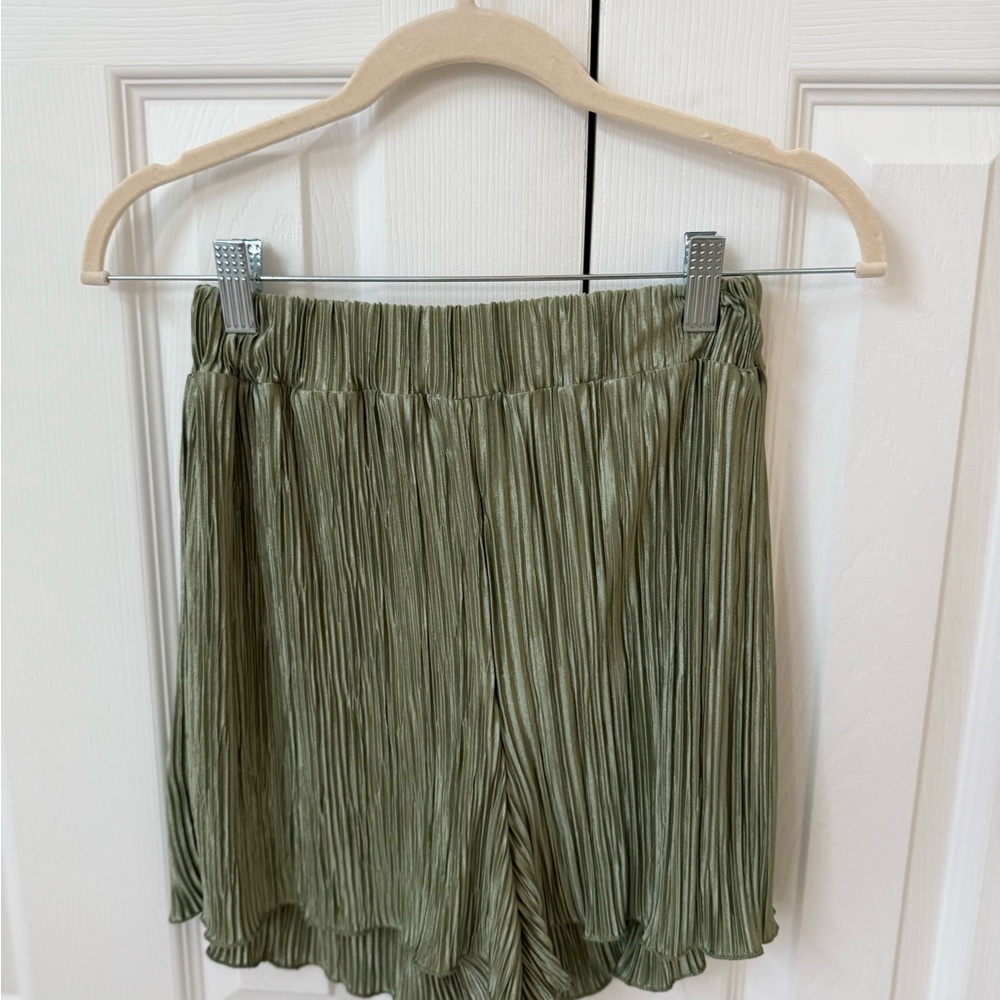 Green Set - Picture 4 of 5
